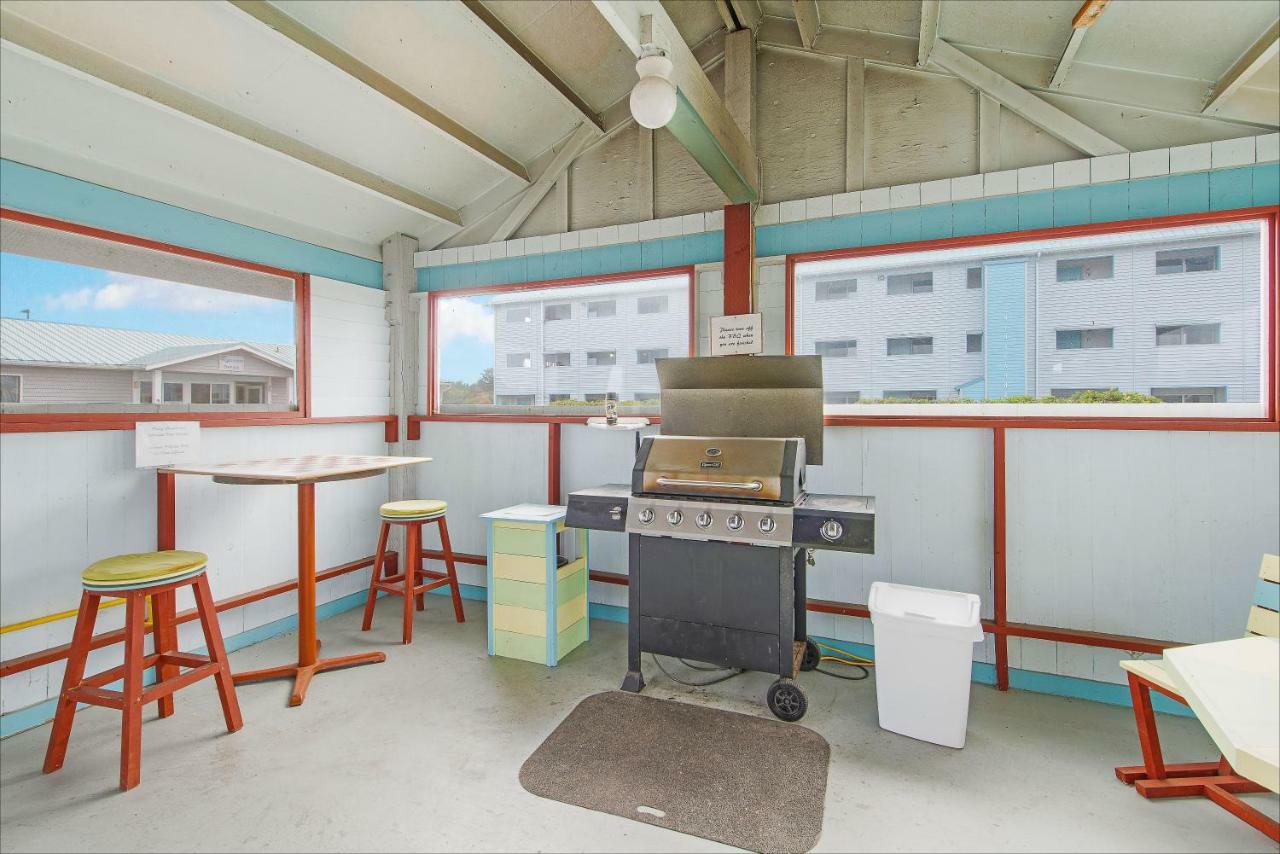 Windjammer Condos Ocean Shores Exterior photo